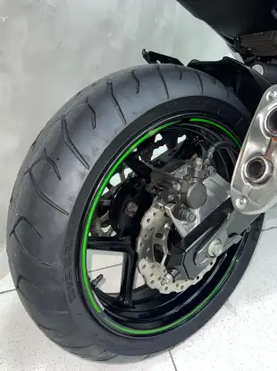 KAWASAKI-Z800-2015