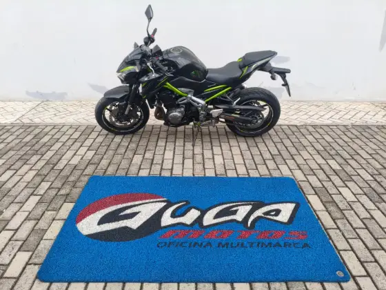 KAWASAKI Z900 