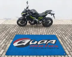 KAWASAKI Z900 KAWASAKI Z900