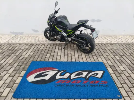 KAWASAKI-Z900-2018