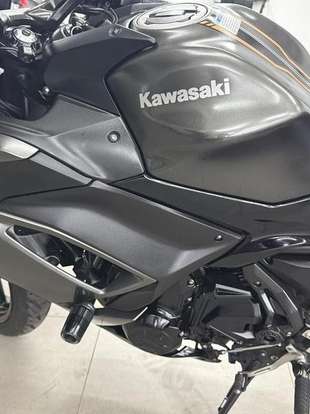 KAWASAKI-NINJA 650 ABS-2023