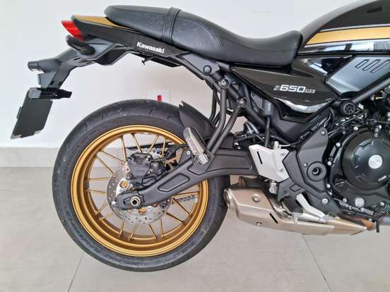 KAWASAKI-Z650 ABS RS-2025
