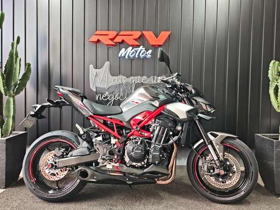 KAWASAKI-Z900-2025