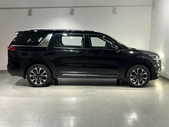 KIA-CARNIVAL-2021