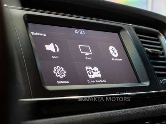 KIA-CARNIVAL-2020