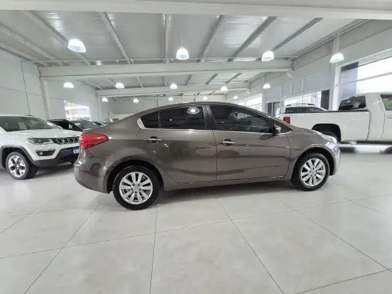 KIA-CERATO-1.6 SX 16V FLEX 4P AUTOMÁTICO KIA-CERATO-2014