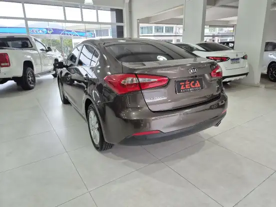 KIA-CERATO-1.6 SX 16V FLEX 4P AUTOMÁTICO KIA-CERATO-2014