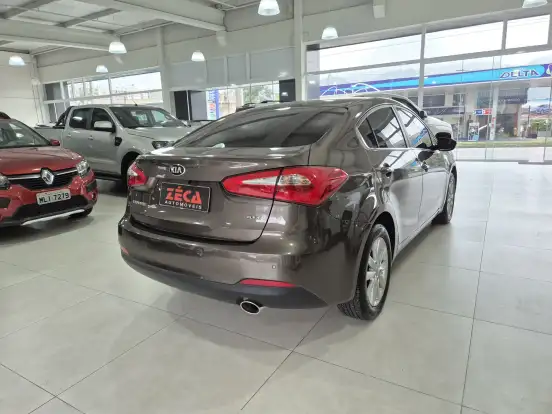 KIA-CERATO-1.6 SX 16V FLEX 4P AUTOMÁTICO KIA-CERATO-2014
