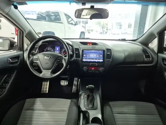 KIA-CERATO-1.6 SX 16V FLEX 4P AUTOMÁTICO KIA-CERATO-2014