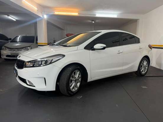 KIA-CERATO-1.6 SX 16V FLEX 4P AUTOMÁTICO KIA-CERATO-2017