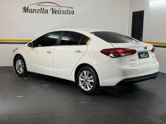KIA-CERATO-1.6 SX 16V FLEX 4P AUTOMÁTICO KIA-CERATO-2017