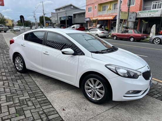 KIA-CERATO-1.6 SX 16V FLEX 4P AUTOMÁTICO KIA-CERATO-2013