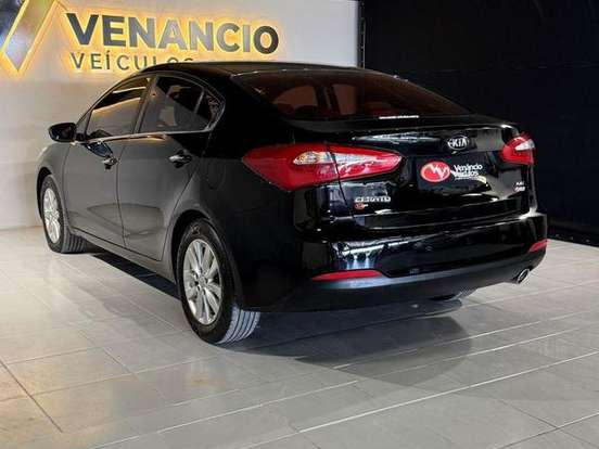 KIA-CERATO-1.6 SX 16V FLEX 4P AUTOMÁTICO KIA-CERATO-2015