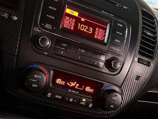 KIA-CERATO-1.6 SX 16V FLEX 4P AUTOMÁTICO KIA-CERATO-2015