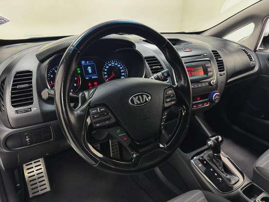 KIA-CERATO-1.6 SX 16V FLEX 4P AUTOMÁTICO KIA-CERATO-2019