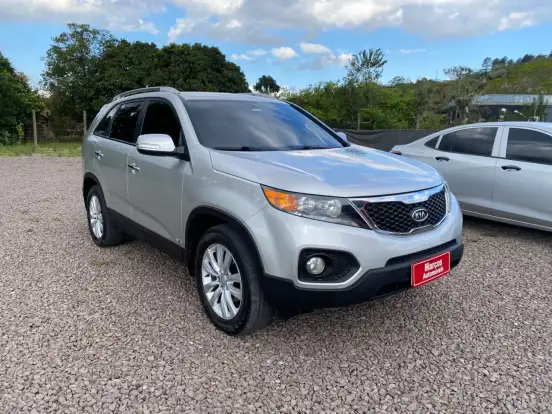KIA-SORENTO-2.4 16V GASOLINA EX AUTOMÁTICO KIA-SORENTO-2010