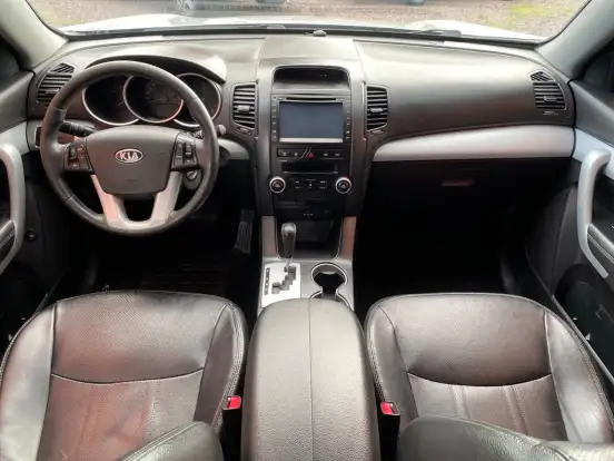 KIA-SORENTO-2.4 16V GASOLINA EX AUTOMÁTICO KIA-SORENTO-2010