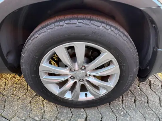 KIA-SORENTO-2011