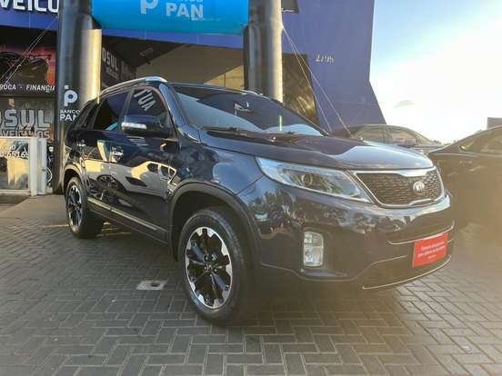 KIA-SORENTO-2.4 S.263 4X2 16V GASOLINA 4P AUTOMÁTICO KIA-SORENTO-2013