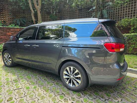 KIA-CARNIVAL-3.3 EX V6 24V GASOLINA 4P AUTOMATICO KIA-CARNIVAL-2018