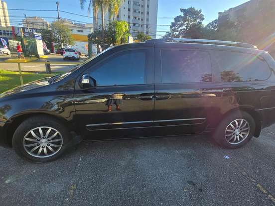 KIA-CARNIVAL-3.5 EX V6 24V GASOLINA 4P AUTOMÁTICO KIA-CARNIVAL-2012