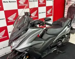 KYMCO AK 550i KYMCO AK 550i