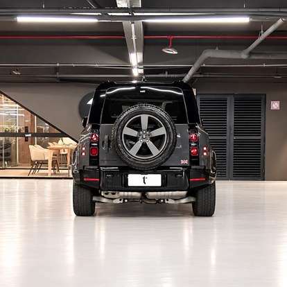 LAND ROVER-DEFENDER-2024