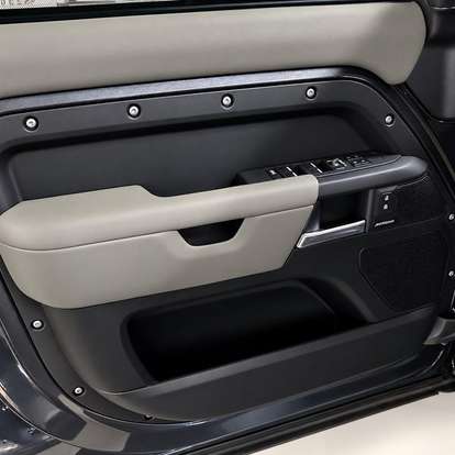 LAND ROVER-DEFENDER-2024