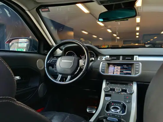 LAND ROVER-RANGE ROVER EVOQUE-2.0 DYNAMIC 4WD 16V GASOLINA 4P AUTOMÁTICO LAND ROVER-RANGE ROVER EVOQUE-2013