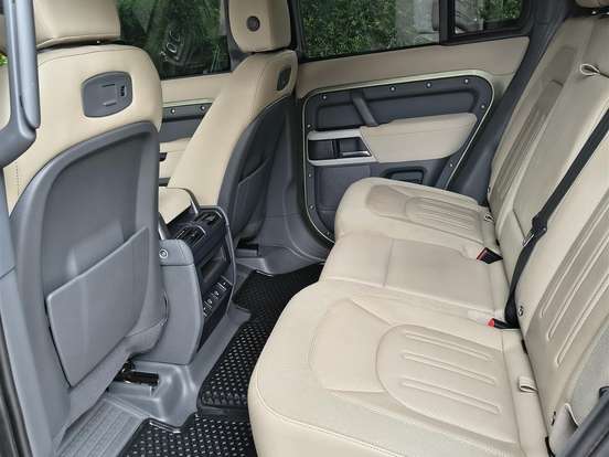 LAND ROVER-DEFENDER-2.0 P300 GASOLINA 110 SE AWD AUTOMÁTICO LAND ROVER-DEFENDER-2020