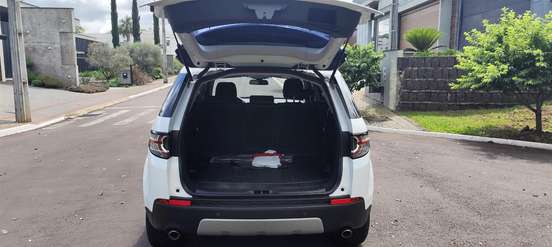LAND ROVER-DISCOVERY SPORT-2017