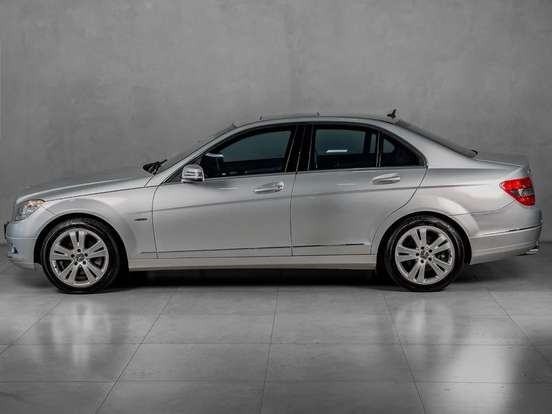MERCEDES-BENZ-C 200-2011