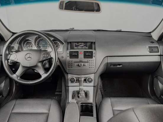 MERCEDES-BENZ-C 200-2011