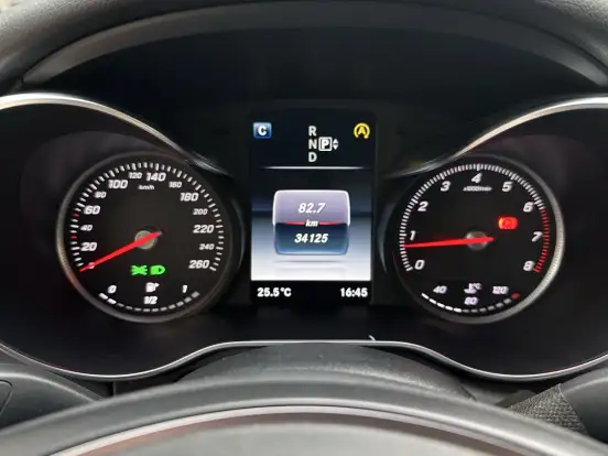 MERCEDES-BENZ-C 200-2.0 CGI AVANTGARDE 16V GASOLINA 4P AUTOMÁTICO MERCEDES-BENZ-C 200-2015