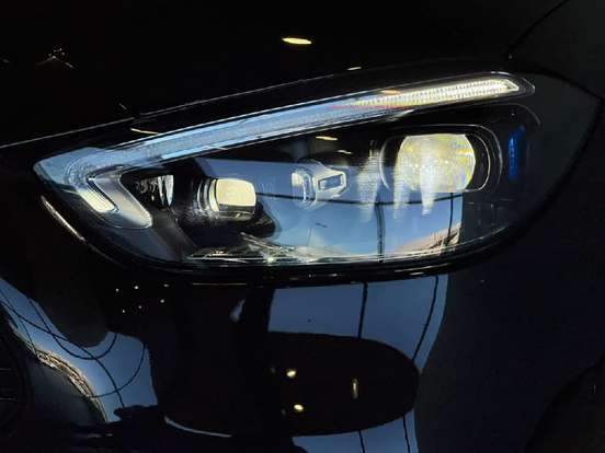 MERCEDES-BENZ-C 300-2025