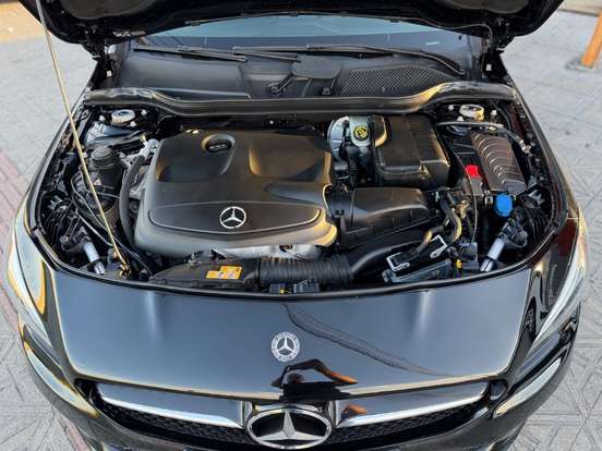 MERCEDES-BENZ-CLA 180-2017