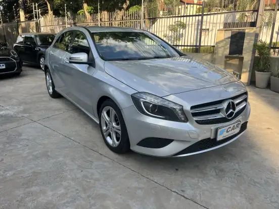 MERCEDES-BENZ-CLASSE A-1.6 200 TURBO URBAN GASOLINA 4P AUTOMATIZADO MERCEDES-BENZ-CLASSE A-2013