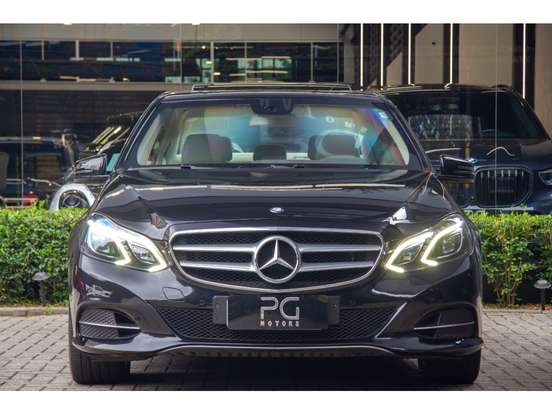 MERCEDES-BENZ-E 250-2.0 AVANTGARDE 16V TURBO GASOLINA 4P AUTOMÁTICO MERCEDES-BENZ-E 250-2014