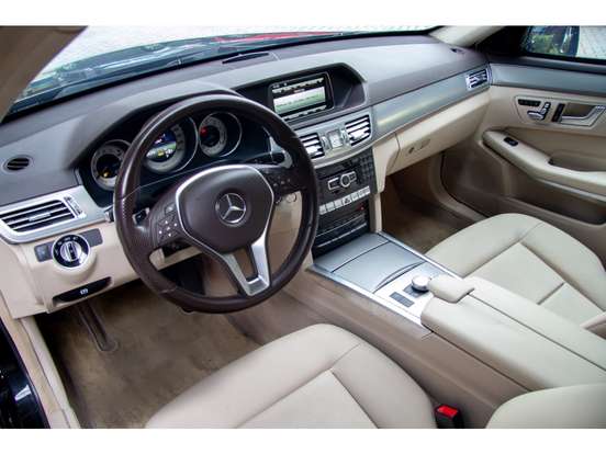 MERCEDES-BENZ-E 250-2.0 AVANTGARDE 16V TURBO GASOLINA 4P AUTOMÁTICO MERCEDES-BENZ-E 250-2014