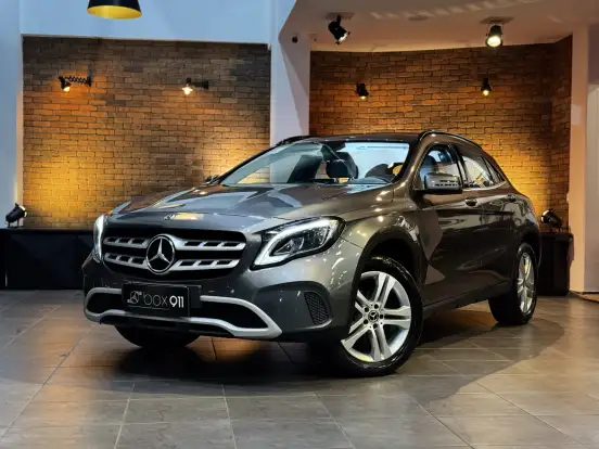 MERCEDES-BENZ-GLA 200-2019