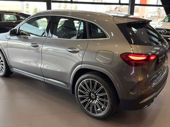 MERCEDES-BENZ-GLA 200-1.3 MHEV AMG LINE 7G-DCT MERCEDES-BENZ-GLA 200-2025
