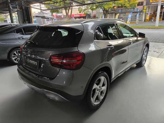 MERCEDES-BENZ-GLA 200-1.6 CGI FLEX ADVANCE 7G-DCT MERCEDES-BENZ-GLA 200-2017