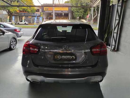 MERCEDES-BENZ-GLA 200-1.6 CGI FLEX ADVANCE 7G-DCT MERCEDES-BENZ-GLA 200-2017
