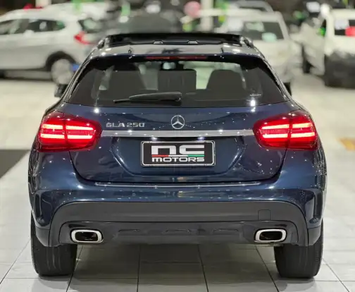 MERCEDES-BENZ-GLA 250-2020