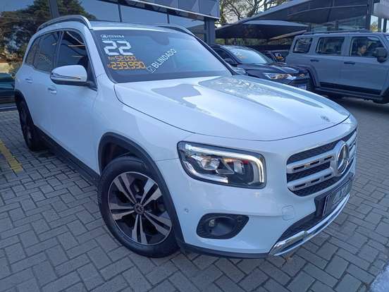 MERCEDES-BENZ-GLB 200-2021