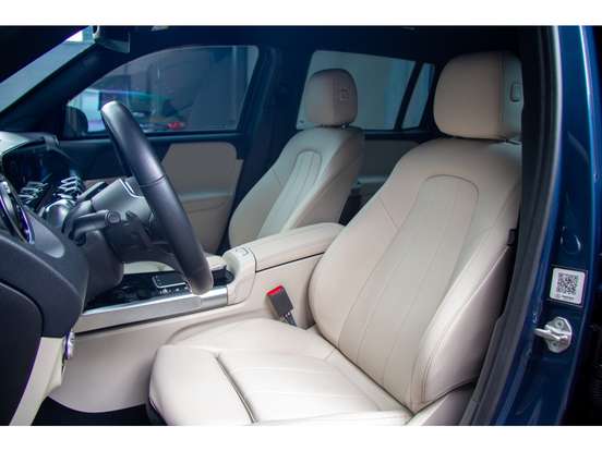 MERCEDES-BENZ-GLB 200-2021