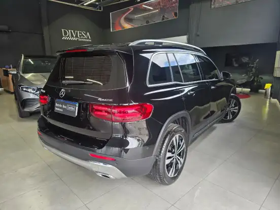 MERCEDES-BENZ-GLB 220-2024