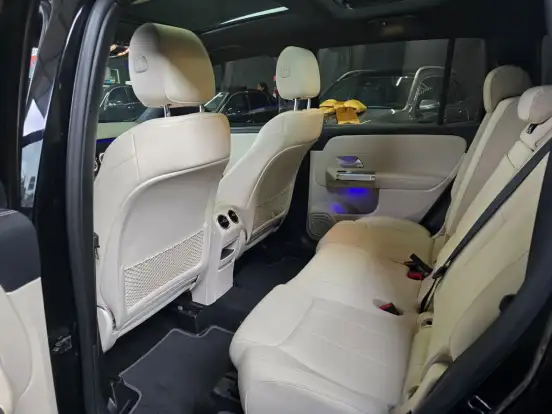MERCEDES-BENZ-GLB 220-2024