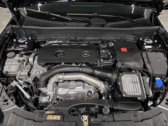 MERCEDES-BENZ-GLB 220-2.0 MHEV AMG LINE 4MATIC 8G-DCT MERCEDES-BENZ-GLB 220-2025