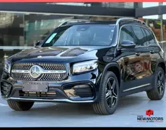 MERCEDES-BENZ GLB 220 2.0 MHEV AMG LINE 4MATIC 8G-DCT MERCEDES-BENZ GLB 220 2.0 MHEV AMG LINE 4MATIC 8G-DCT